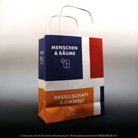 Papiertragetasche mit Papierkordeln